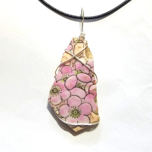 uolibeD Oddities Jewelry - Wrapped Pottery Necklace